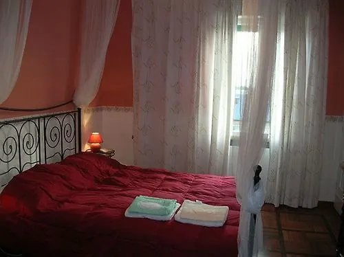 Casa A Bed & Breakfast 2*