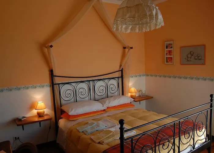 Casa A Bed & Breakfast 2*